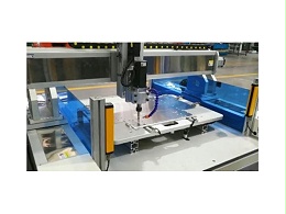 誠瑞豐科技研發制造的鈑金加工沉孔機（倒角機）運行狀態視頻