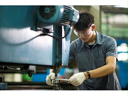 四川五金沖壓件加工廠，潤(rùn)滑油使用規(guī)范
